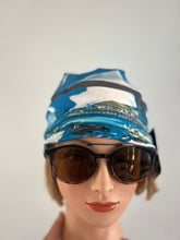 Charger l'image dans la galerie, TUQUE FUNKY LA TURQUOISE