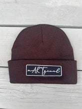 Charger l&#39;image dans la galerie, Tuque mARTginal Root Beer
